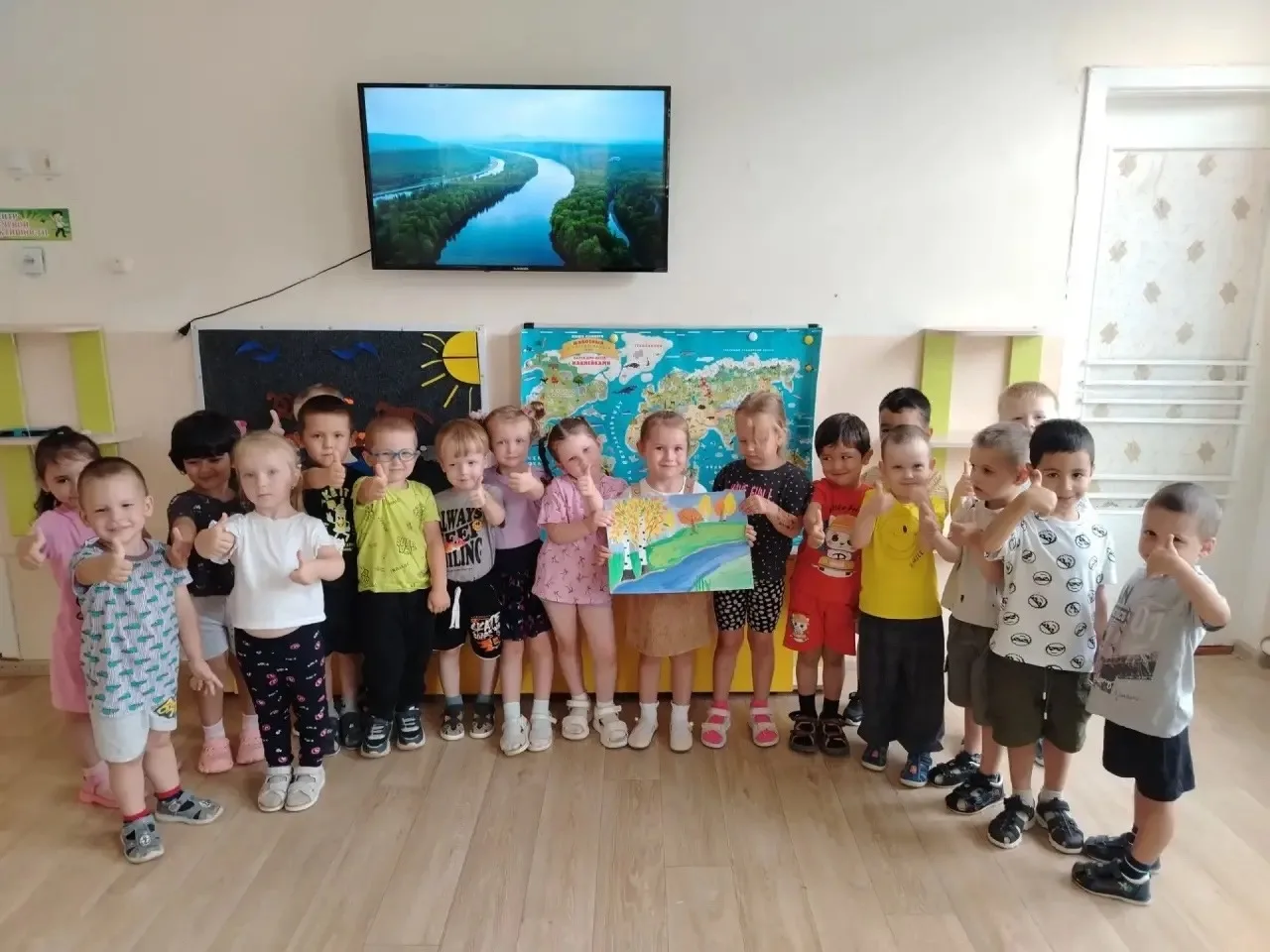 В 7 группе "Мальвина" прошло увлекательное мероприятие , посвященное "Дню рек, морей и океанов". Дет