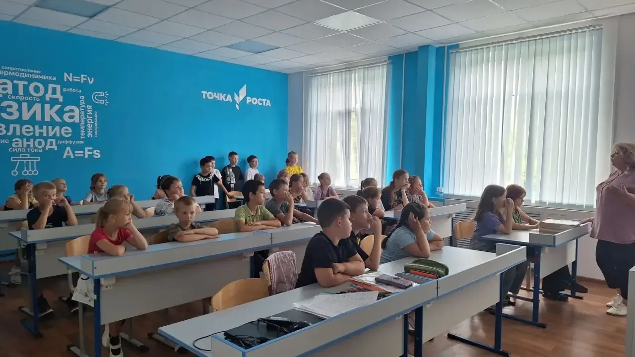 Ещё 18. 06.26. познакомились с творчеством театрального деятеля, актёра и режиссёра С. В. Образцова 