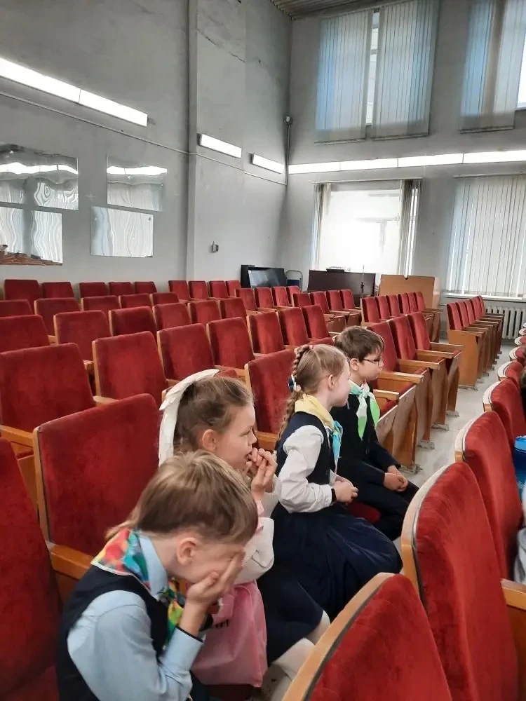 🧠Поздравляем сборную команду 2-х классов — победителей интеллектуального конкурса «Соображалки»! 🎉  