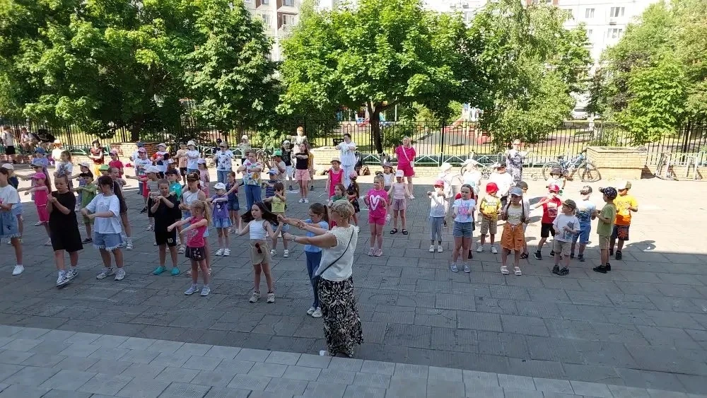 📰 Новости лагеря «Громовец»: день творчества, кода и отличного настроения!

☀️ Бодрый старт
День на