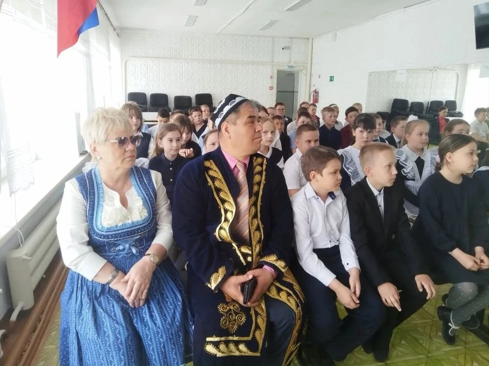 В Клубе детского и семейного чтения «Перемена» Дома детского творчества № 1на базе школ...