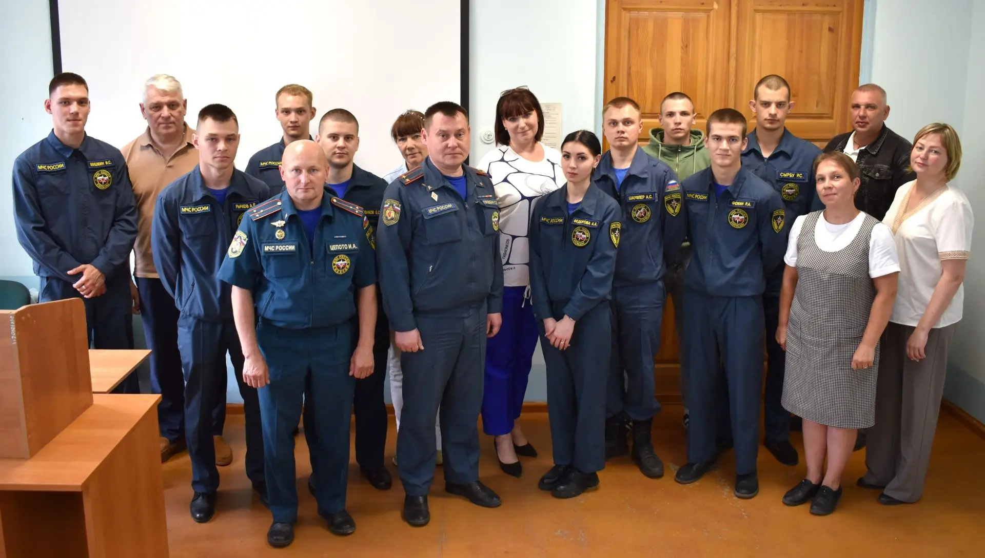 В рядах сотрудников МЧС России ожидается пополнение