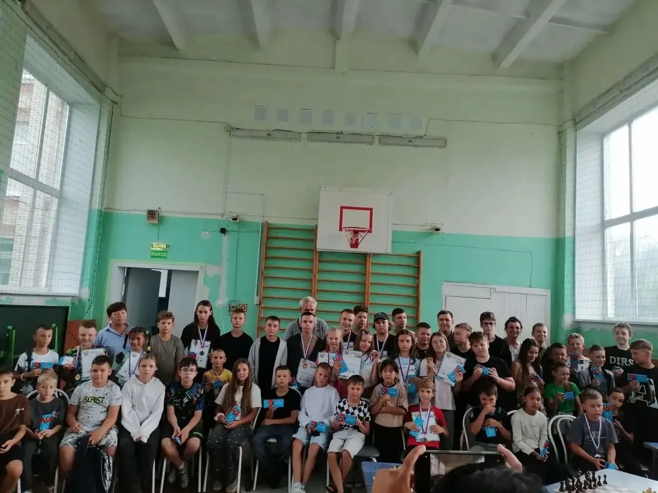 В МБОУ СОШ №1 с. Новосысоевка 28-30 августа состоялся турнир по классическим шахматам с...