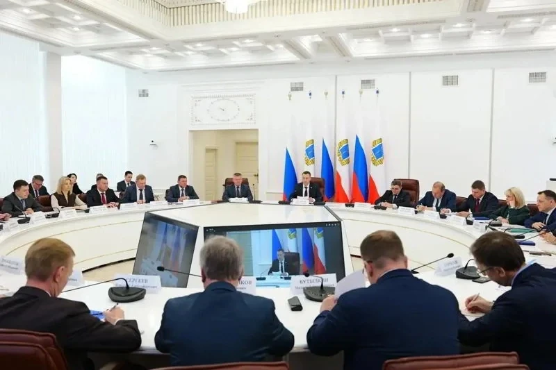 Роман Бусаргин напомнил о приоритете безопасности при организации образовательного проц...