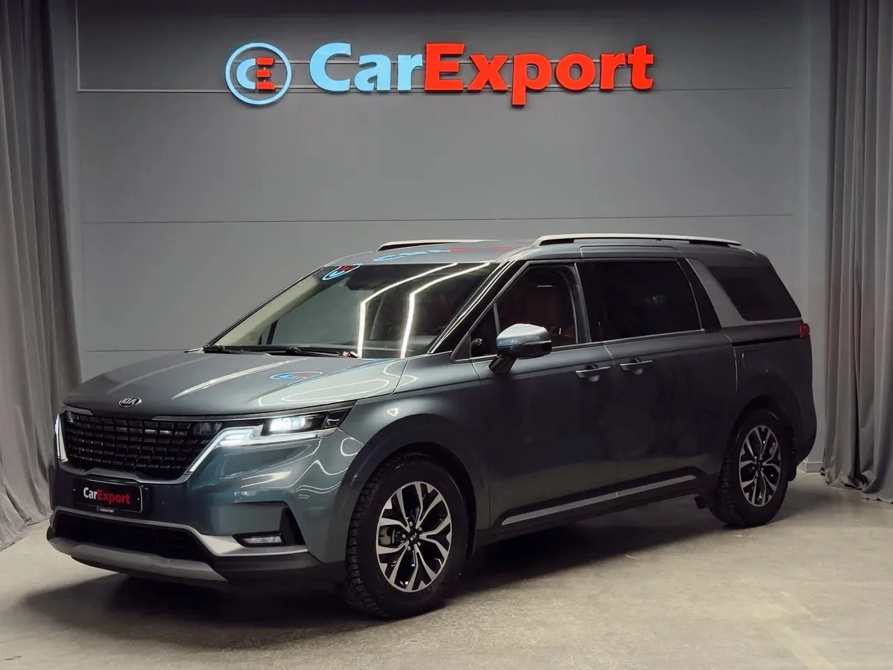 Kia Carnival 2.2 CRDi AT Prestige 8 мест
В наличии в свободной продаже🔥
В богатой комплектации на 8