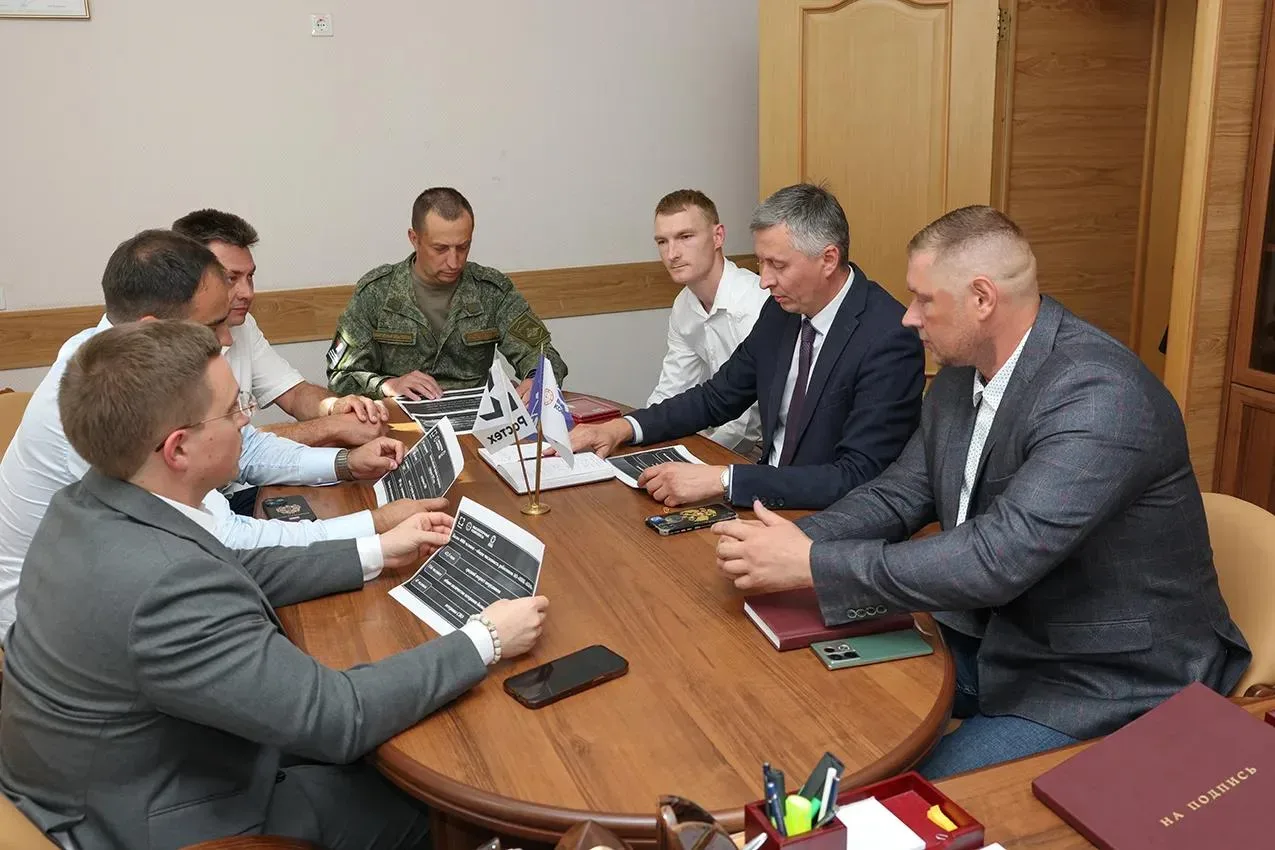 🎖️🤝 Двум участникам коломенского отделения Ассоциации ветеранов СВО Подмосковья вручили общественн