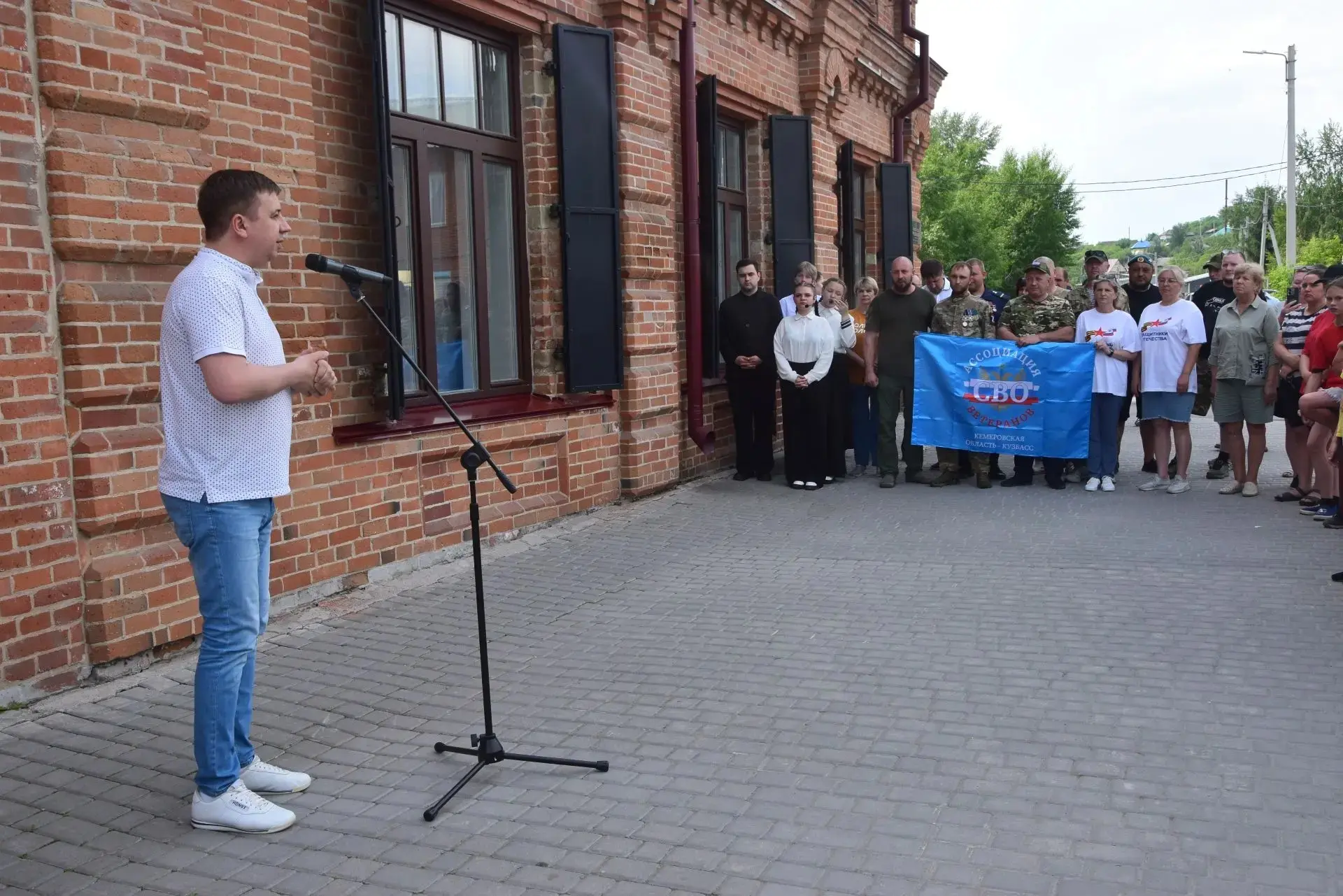 🌲Всекузбасская акция "Аллея памяти" прошла в Гурьевском округе.
Сегодня, в память о наших земляках,