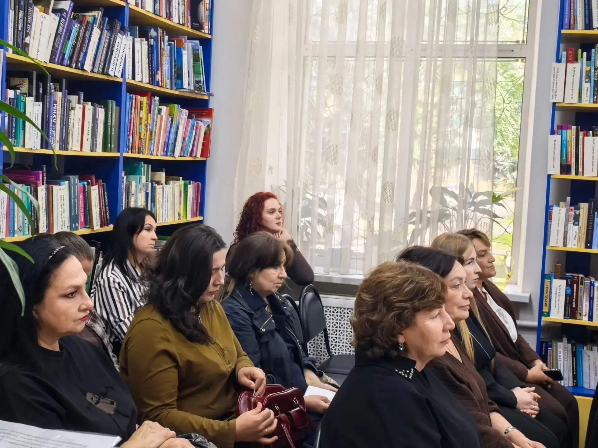 В АРЮБ состоялась «Школа библиотечного лидера: "Библиотечное краеведение – территория б...