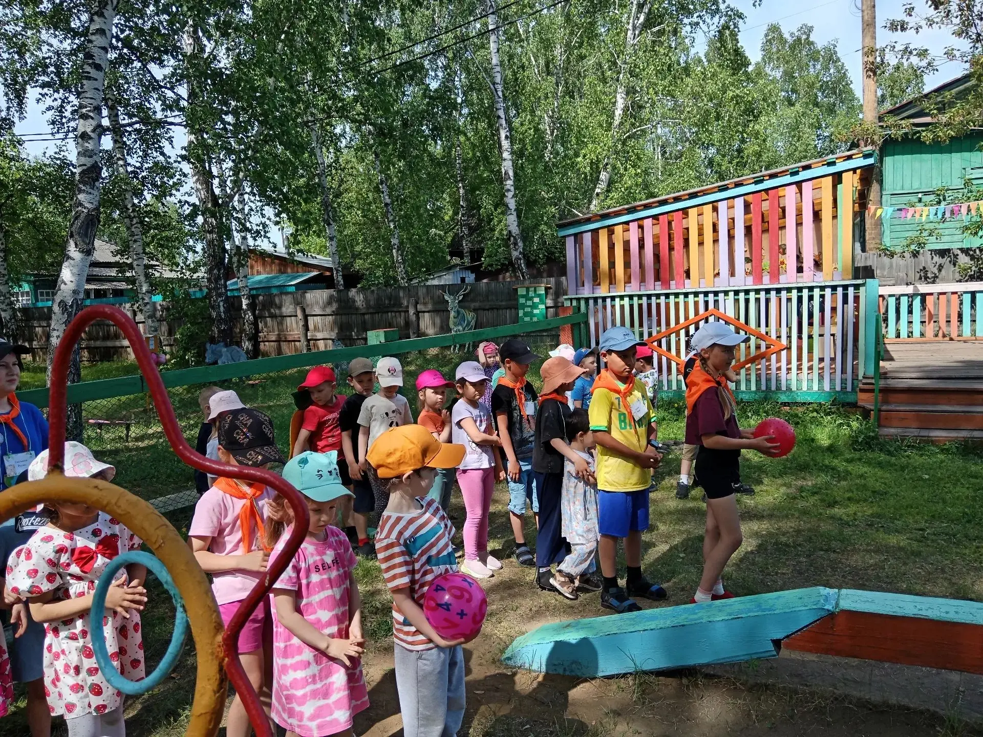 Продолжаем добрую традицию! Школьный отряд "Тигрята" из МКОУ СОШ № 1 навестил воспитанников МКДОУ де