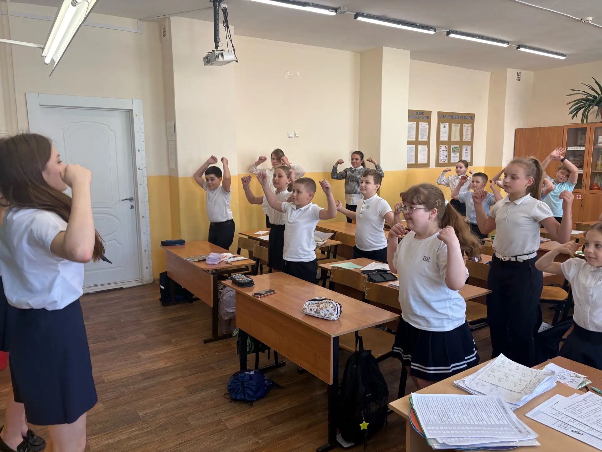 🌟 В рамках подведения итогов годового участия в программе «Орлята России» 🇷🇺 Старшеклассники-Наставн