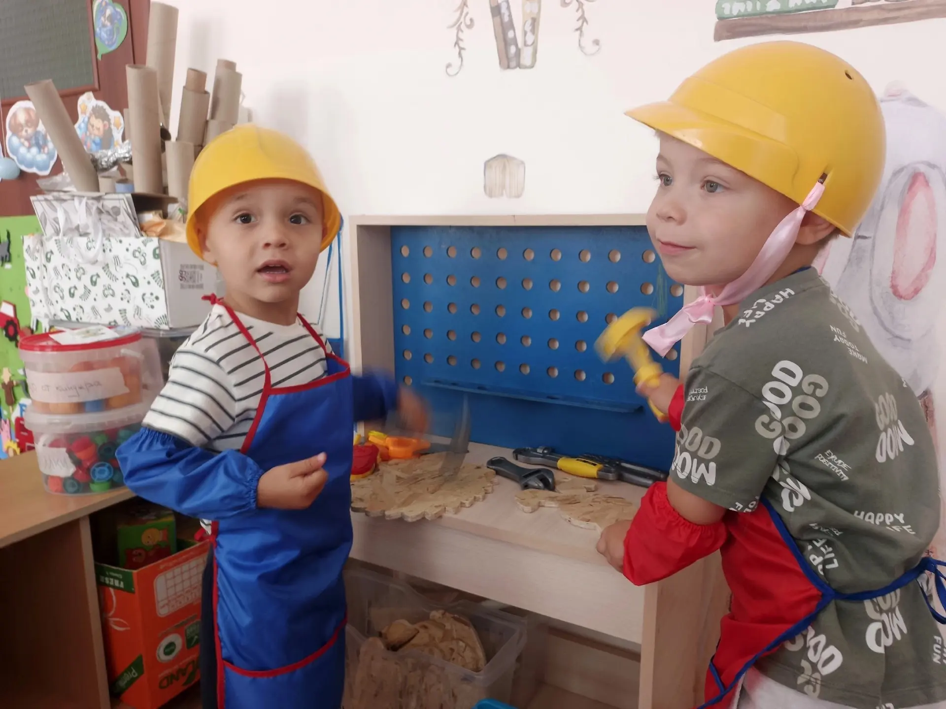 🏗️ Маленькие строители во 2-й младшей группе! 🧱✨