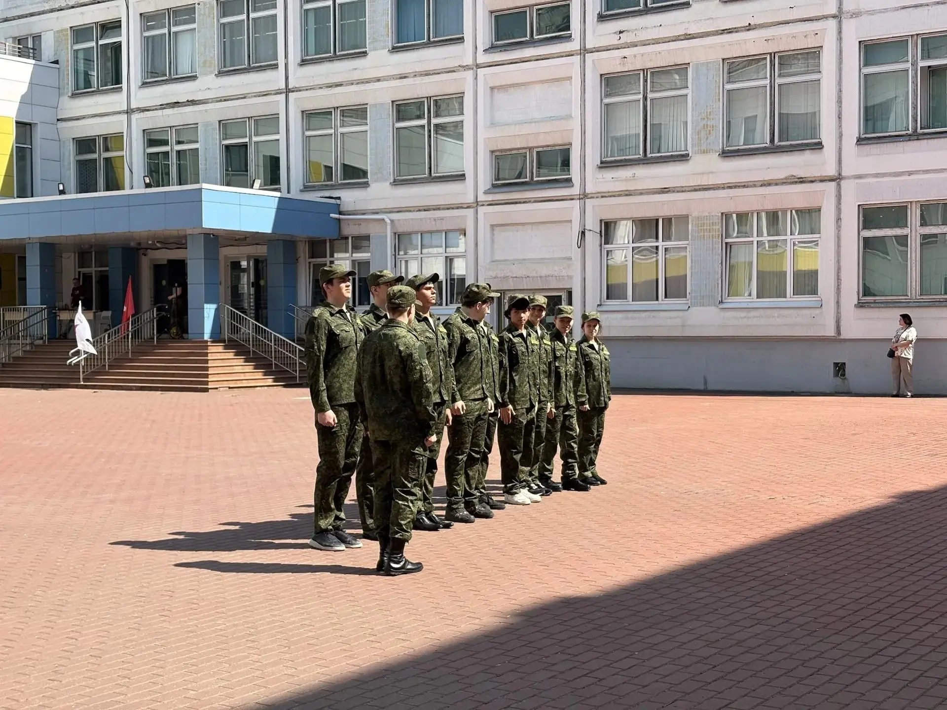 Ученики МОУ СОШ №26 приняли участие в  военно‑патриотической  игре «Зарница 2.0» Ученики нашей школы