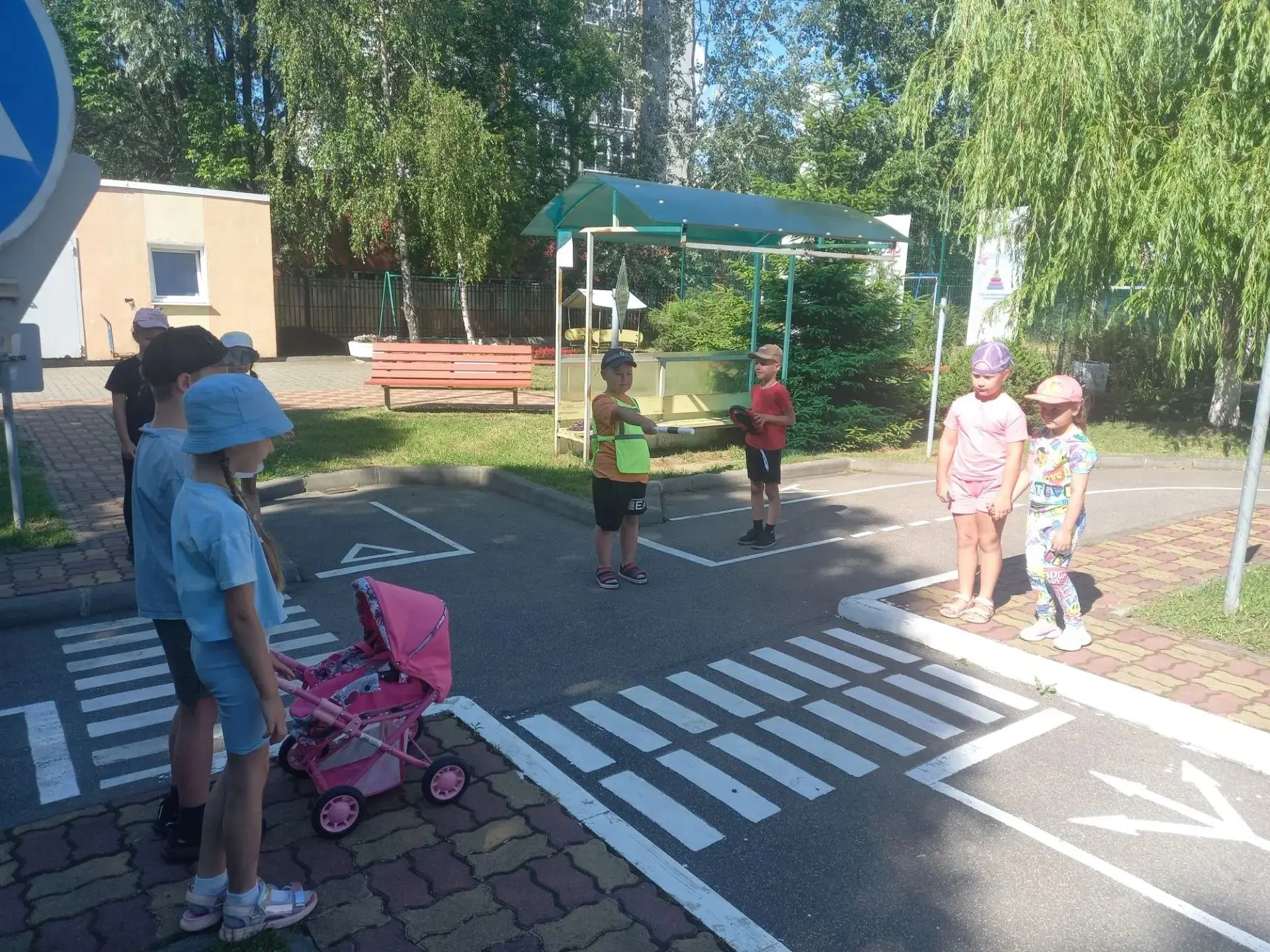 Международный день светофора ежегодно отмечается 5 августа. Этот праздник посвящён одно...