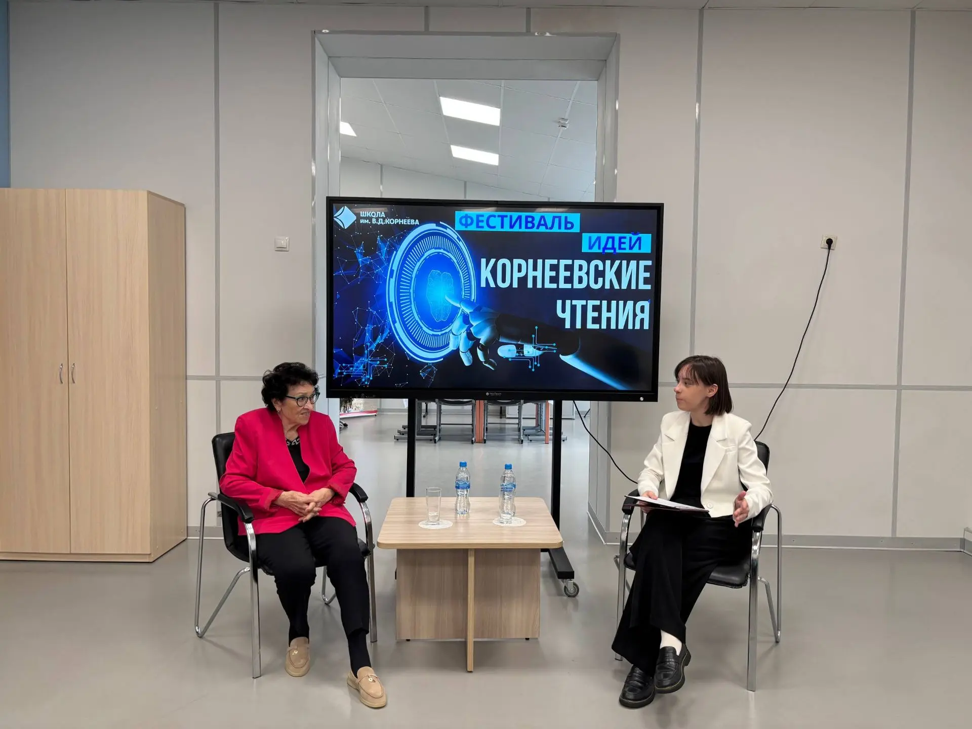 «ОН БЫЛ ГЕРОЕМ НЕ ТОЛЬКО В КОСМОСЕ, НО И ДОМА» 🏠❤️ 👩‍🚀❤️  Знаете, что круче, чем просто читать Рувик