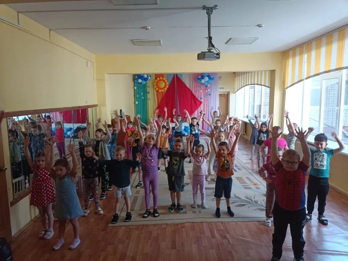 🌞 Вчера, в День защиты детей, в нашем саду прошел праздник для детей среднего и старшего возраста! 