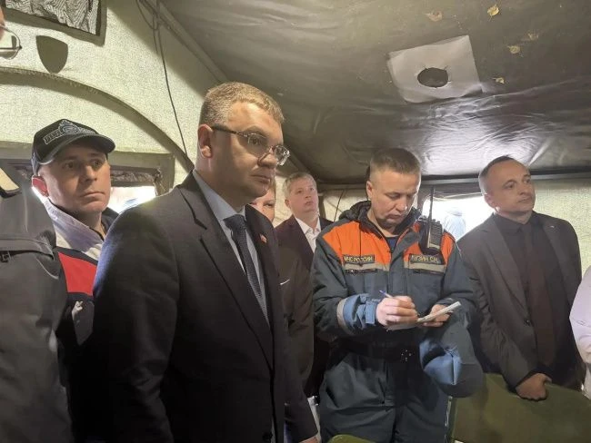 В пострадавшем от БПЛА доме продолжается обследование, жильцам сообщат итоги вечером