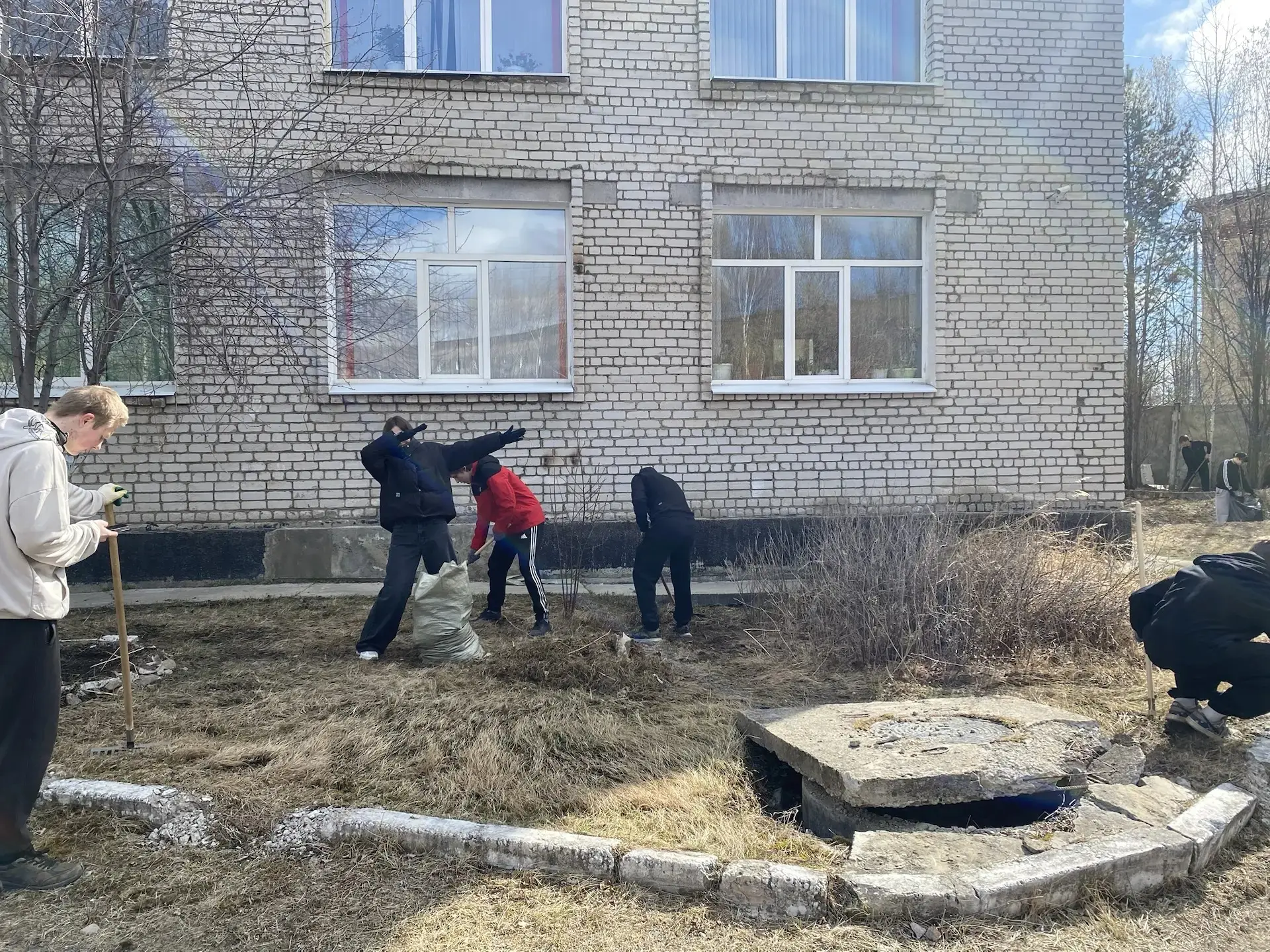 С 4 по 7 мая 2026 года в городе прошёл общегородской субботник, в котором Байкало-Амурский институт 