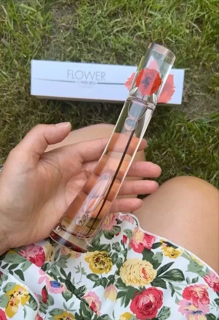💐 Kenzo Flower — нежность, которую хочется носить каждый день.
Он окутывает, как мягкий плед, звучи