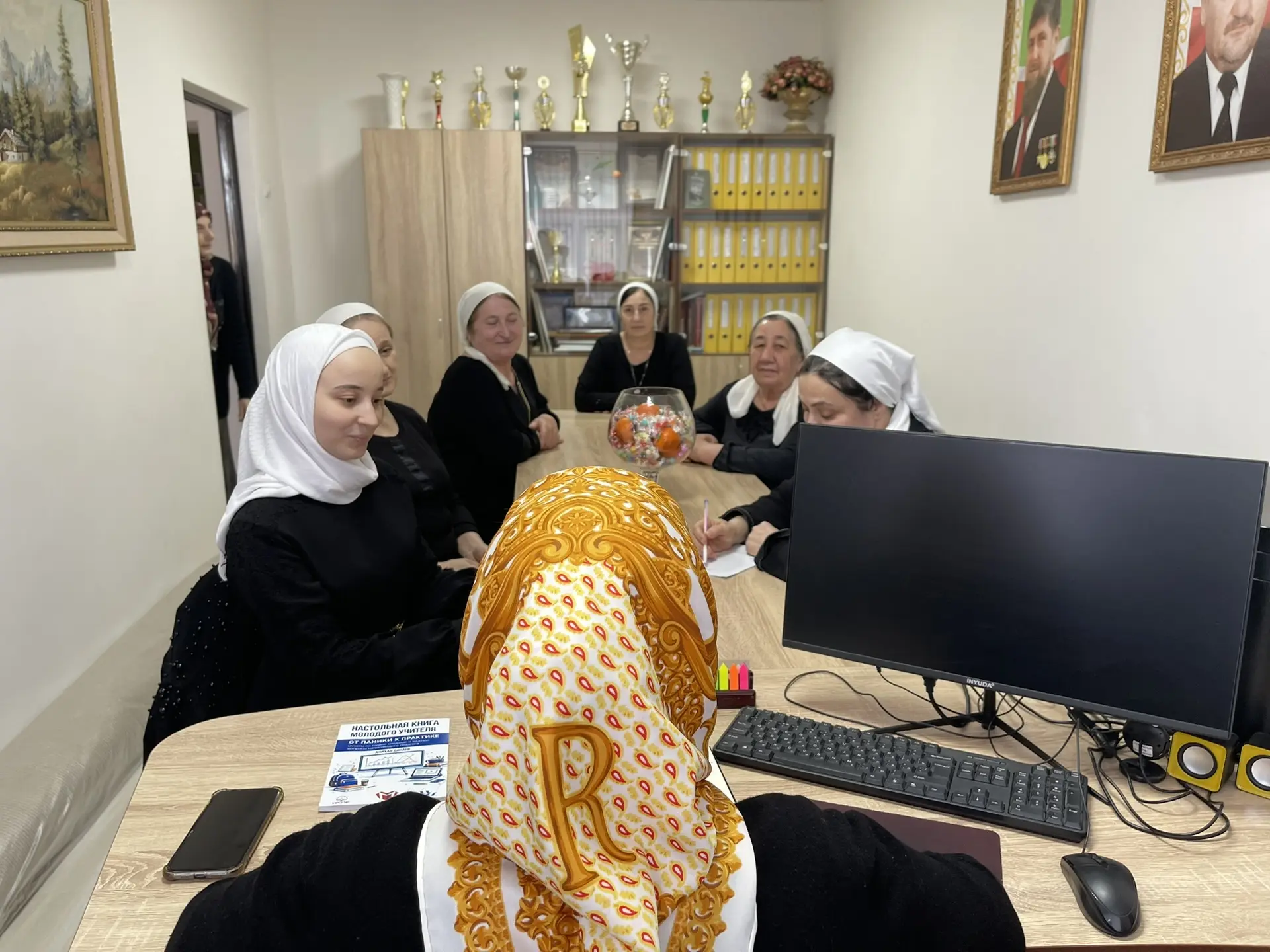 🌷🌷🌷Наши дорогие, сильные и любимые учителя! Вы — настоящие герои нашего времени, вед...