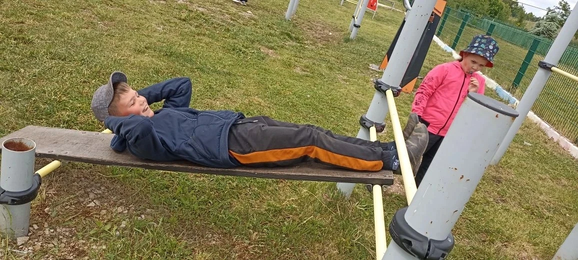В нашем лагере труда и отдыха