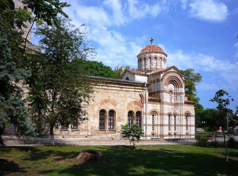 Церковь Иоанна Предтечи,VIII в., Республика Крым, г. Керчь, пер. Димитрова, зд.3А. 
Объект культурно