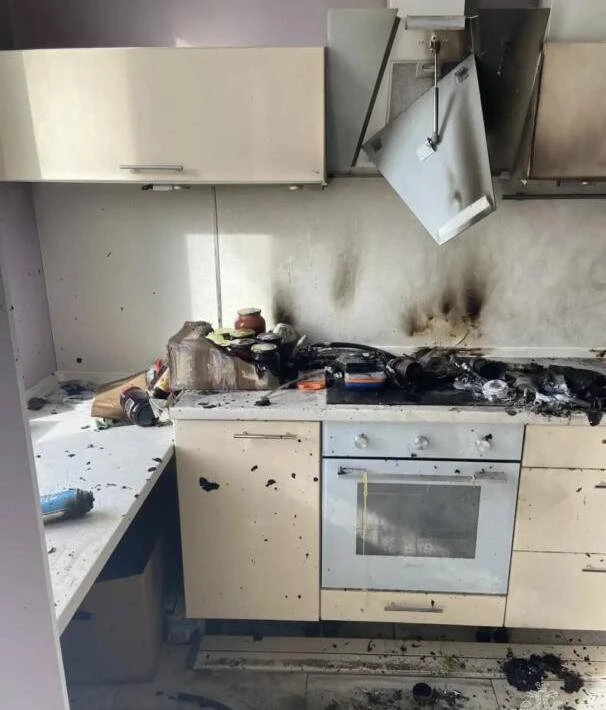 😱Кот устроил взрыв в квартире в Одинцово, пока хозяев не было дома.