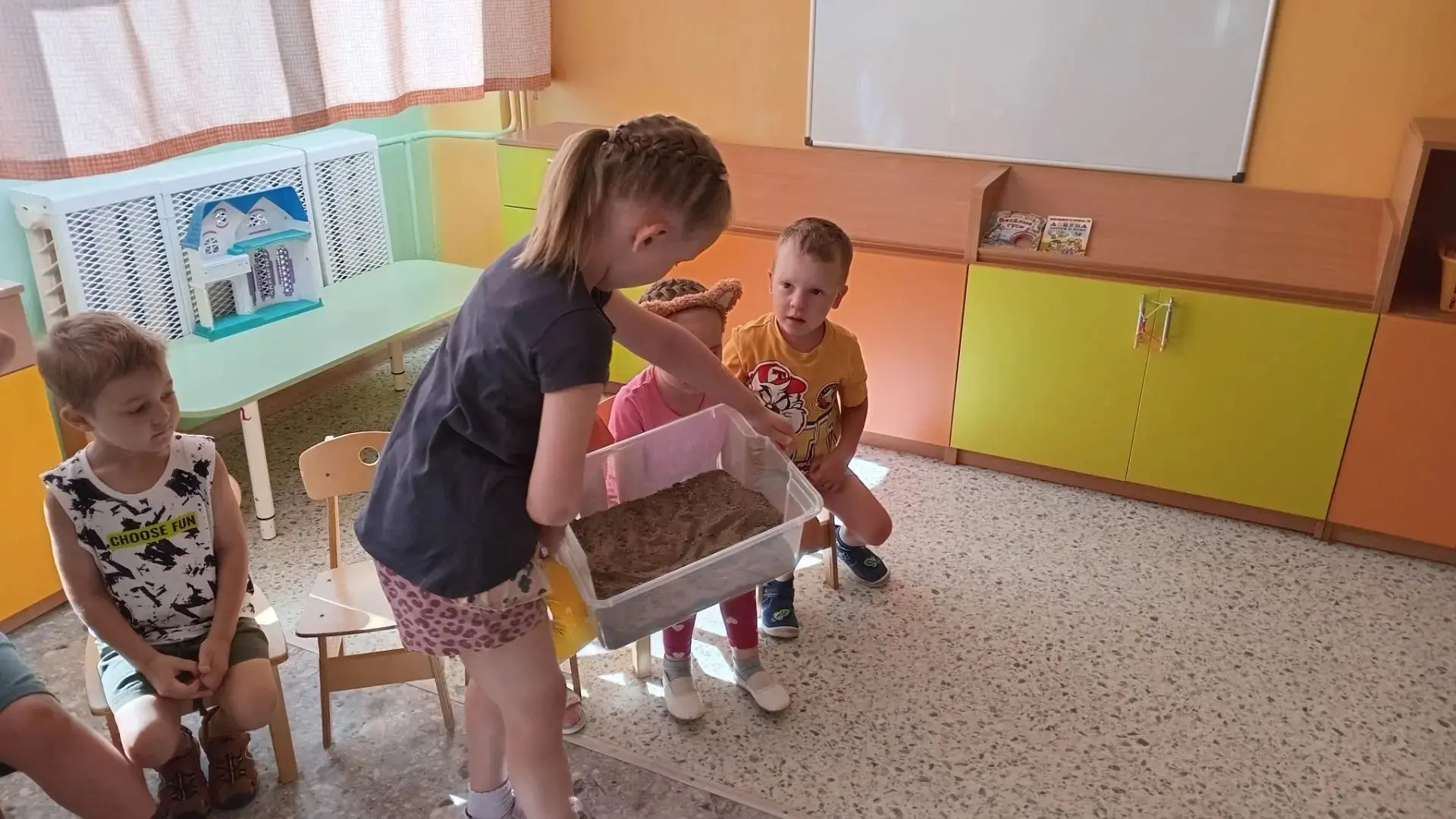🌈День песка в группе «Аленький цветочек»!

У ребят прошел настоящий праздник песка.

Дети  рисовали