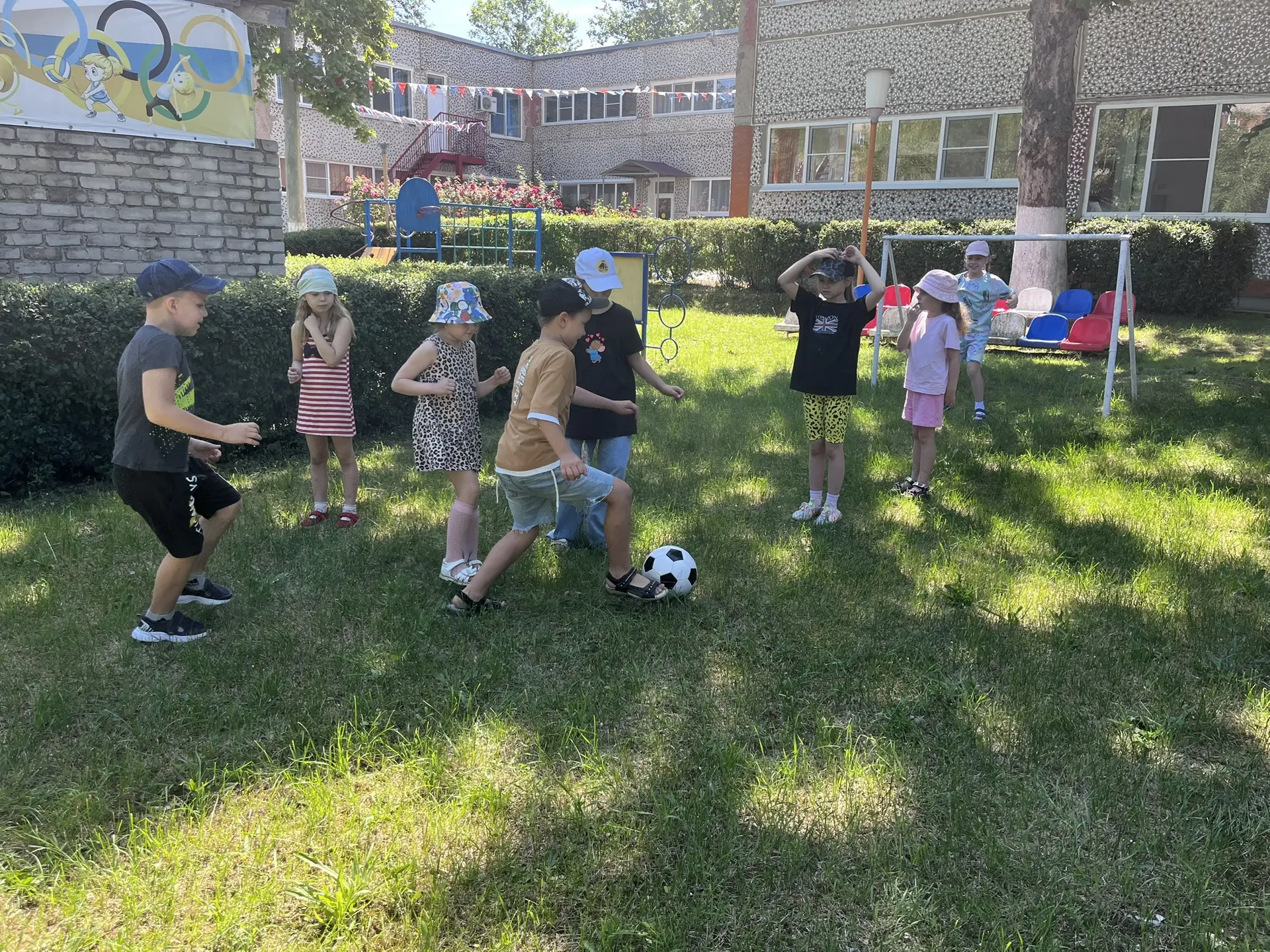 19 июня отмечается Всемирный день детского футбола!⚽️

✨Сегодня  в нашем детском саду прошёл спортив
