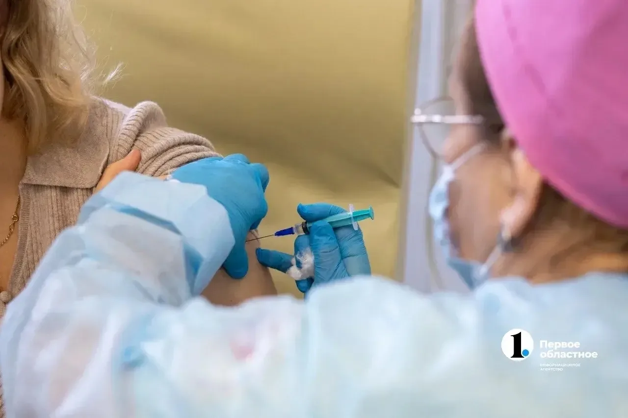 В поликлиники Челябинской области поступила вакцина от гриппа💉