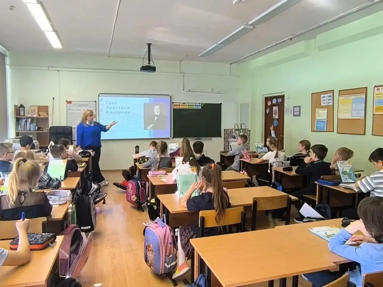 ✨Сказка оживает!  Библиотечные уроки продолжаются! На этой неделе второклассники отправились в гости