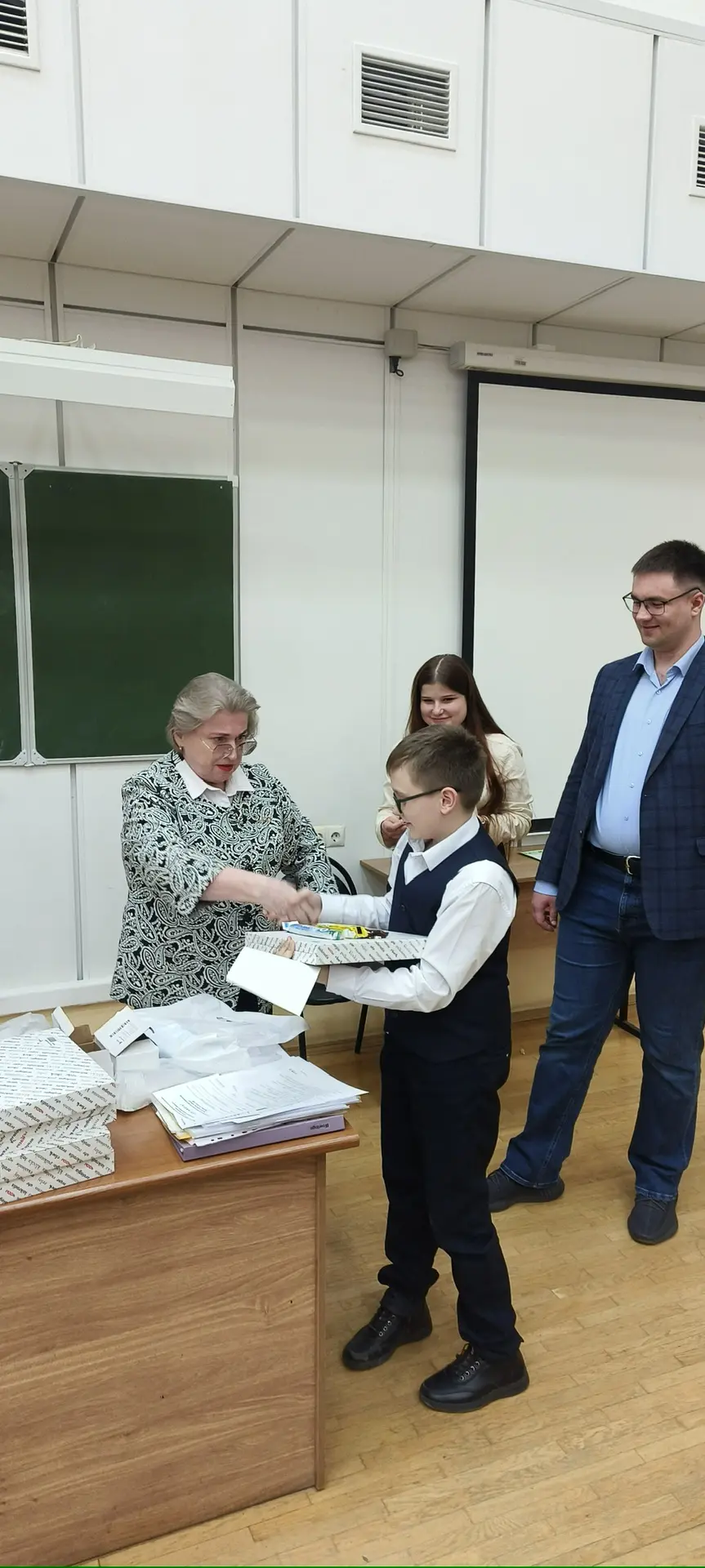 Ученик 5 "Б" класса Балябин Кирилл занял почетное 1 место в ХХХХ региональной научно-практической ко