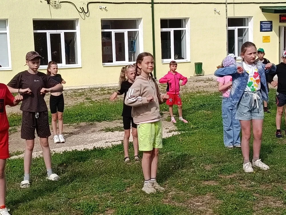 Привет, друзья! Делимся впечатлениями о пятом дне в нашем летнем лагере — он получился ...