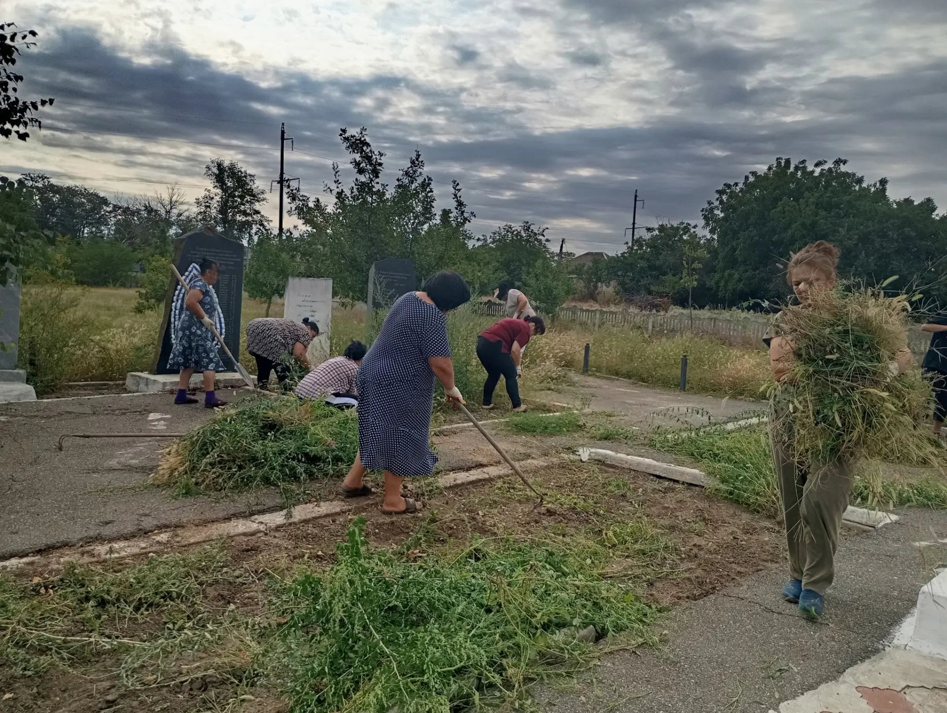 🌷 Память и чистота: благоустройство Парка Победы 🌷