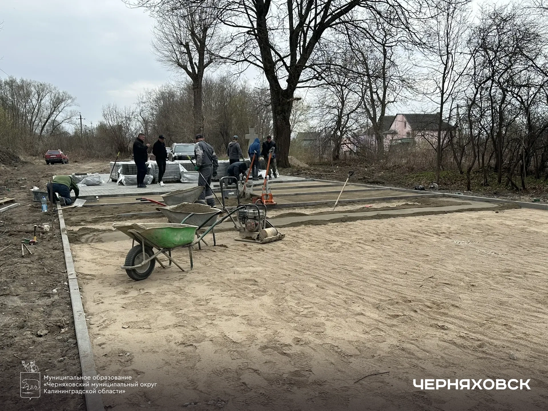 В Черняховске у святого источника обустраивают парковочную зону  «Продолжаем работу по созданию комф