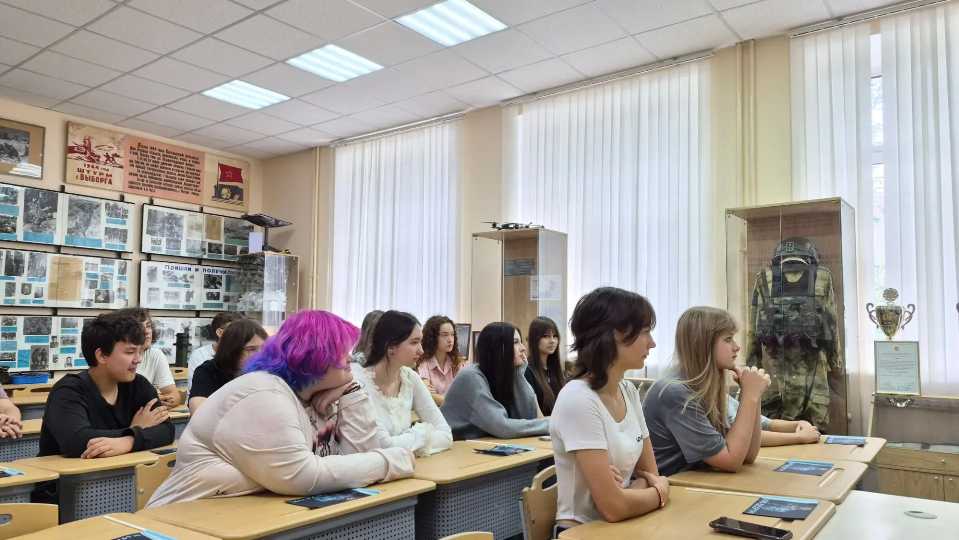 Сегодня в школе стартовал наш новый проект — "Киберурок" 🚀. Это отличная возможность п...