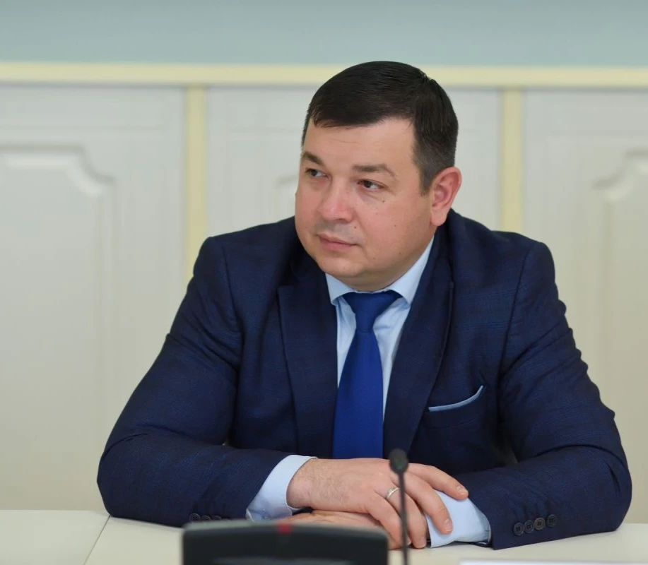 С юбилеем,