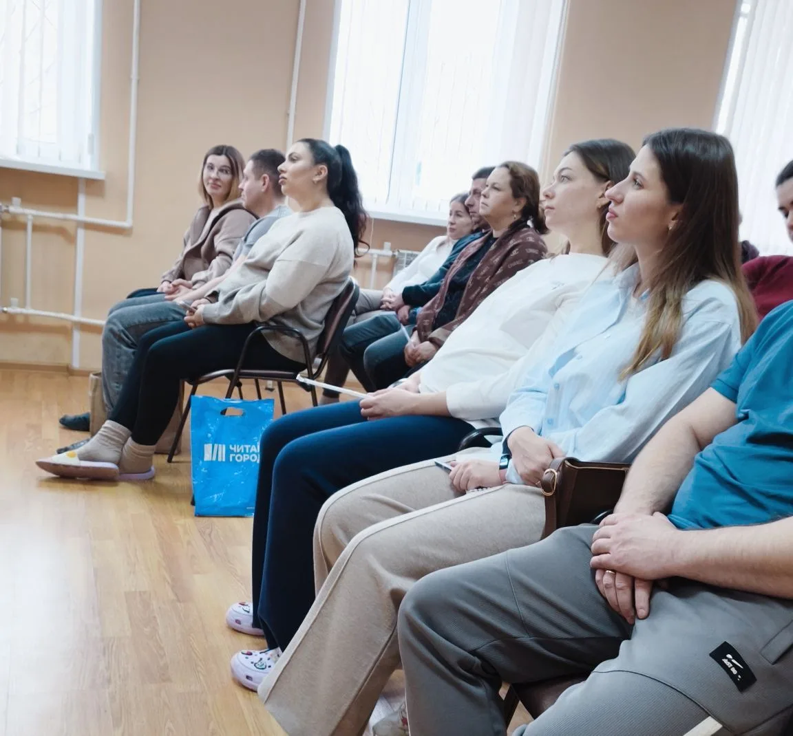 Женщина не работает по разным причинам. Что с декретными?