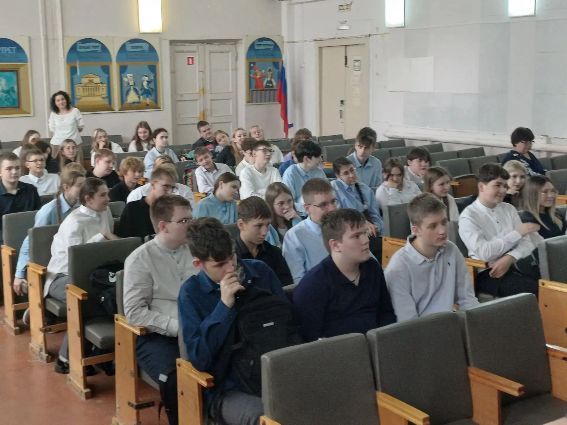 🎉 Когда знания спасают жизни: студенты-медики провели занятие для восьмиклассников! 🎉