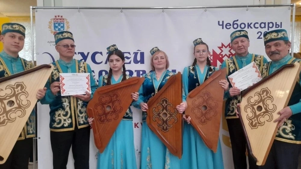 🎼15 мая ансамбль татарских гусляров "Хәзинә" принял участие во Всероссийском фестивале...