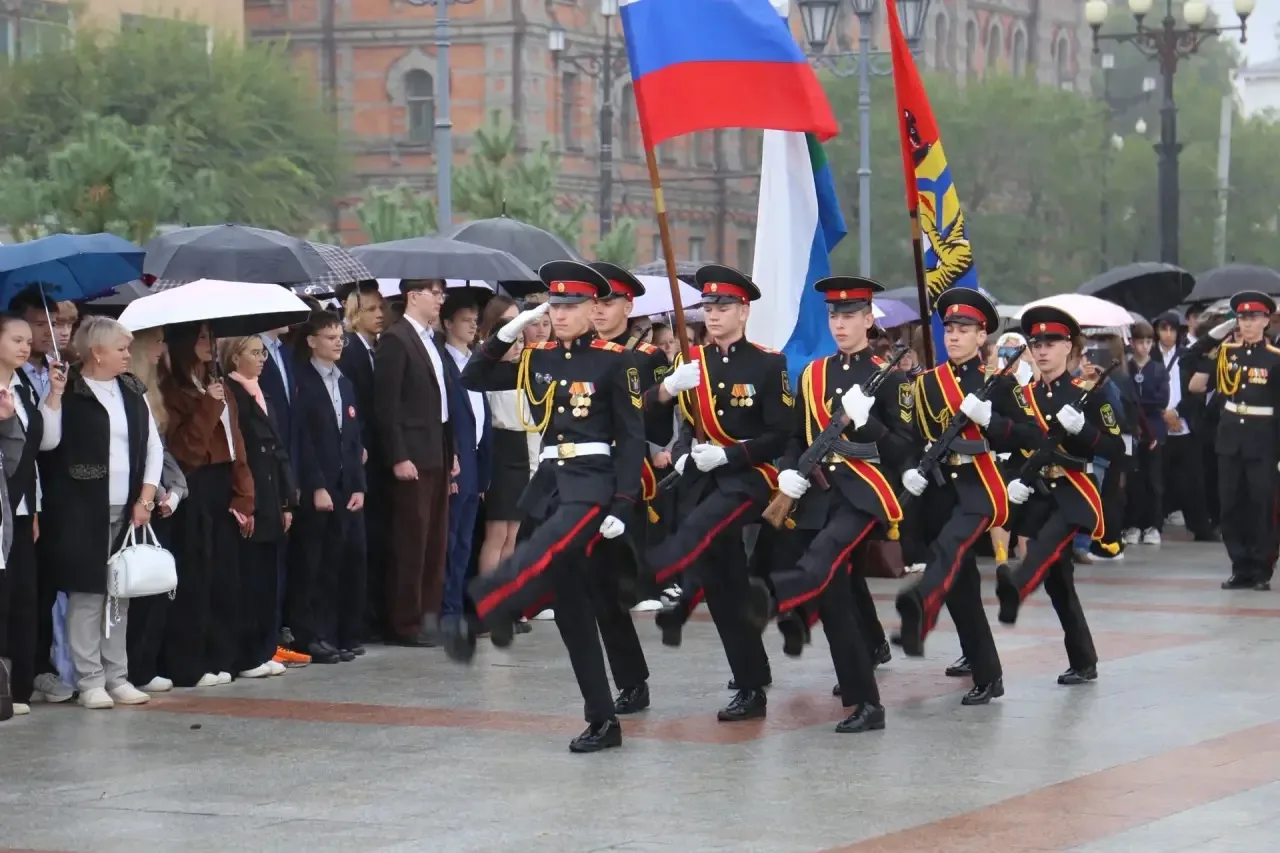 🇷🇺 И подвиг ваш мы помнить будем свято…