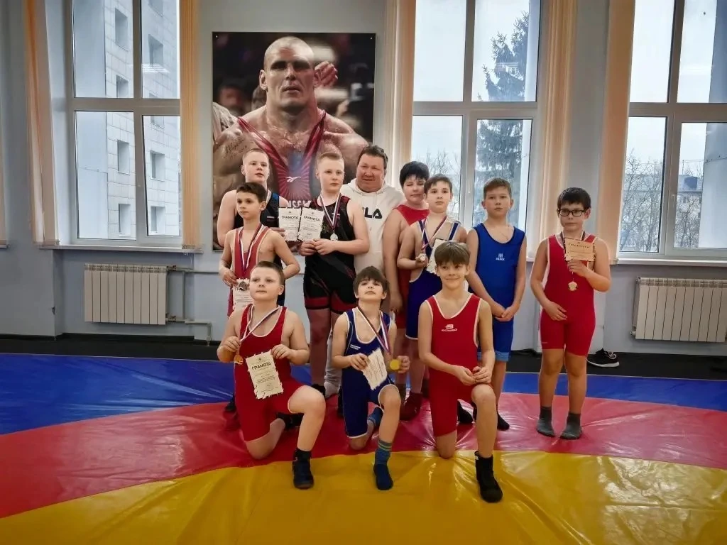 Ученик 2 «Б» класса Коротких Тихомир завоевал золото в соревнованиях по греко-римской борьбе! 🥇 Это 