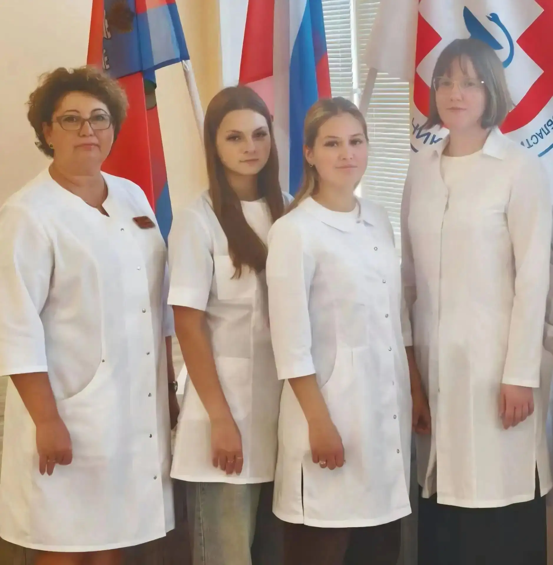 В Поликлинике №3 сразу три новые медицинские сестры начали свой профессиональный путь❤️.
