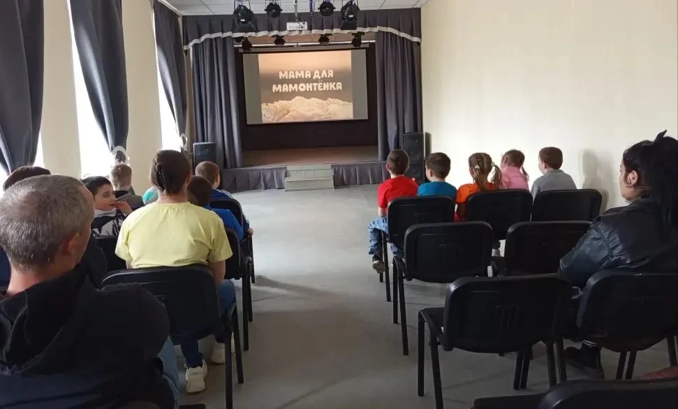 🎥Наши ребята вместе с родителями стали гостями Дома культуры «Созвездие» на программе ...