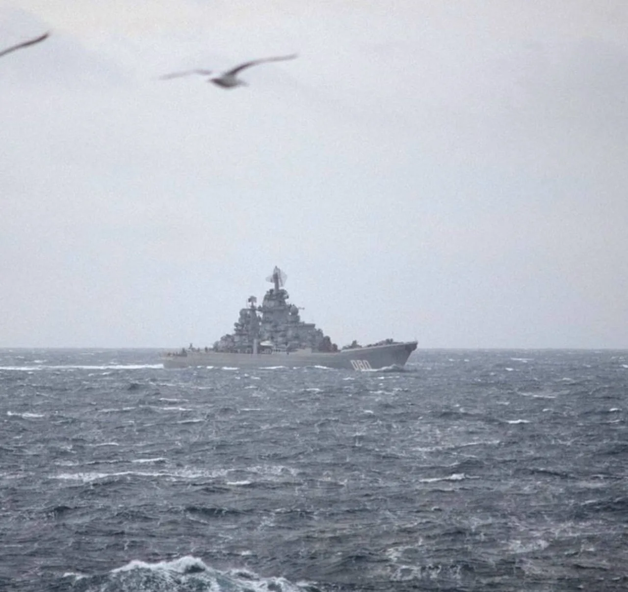 Тяжелый атомный ракетный крейсер "Адмирал Нахимов" планируют вернуть в боевой состав ВМ...