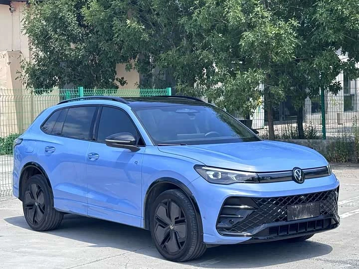Tiguan L 2024 PRO 380TSI с полным приводом R-Line Zhizun Edition