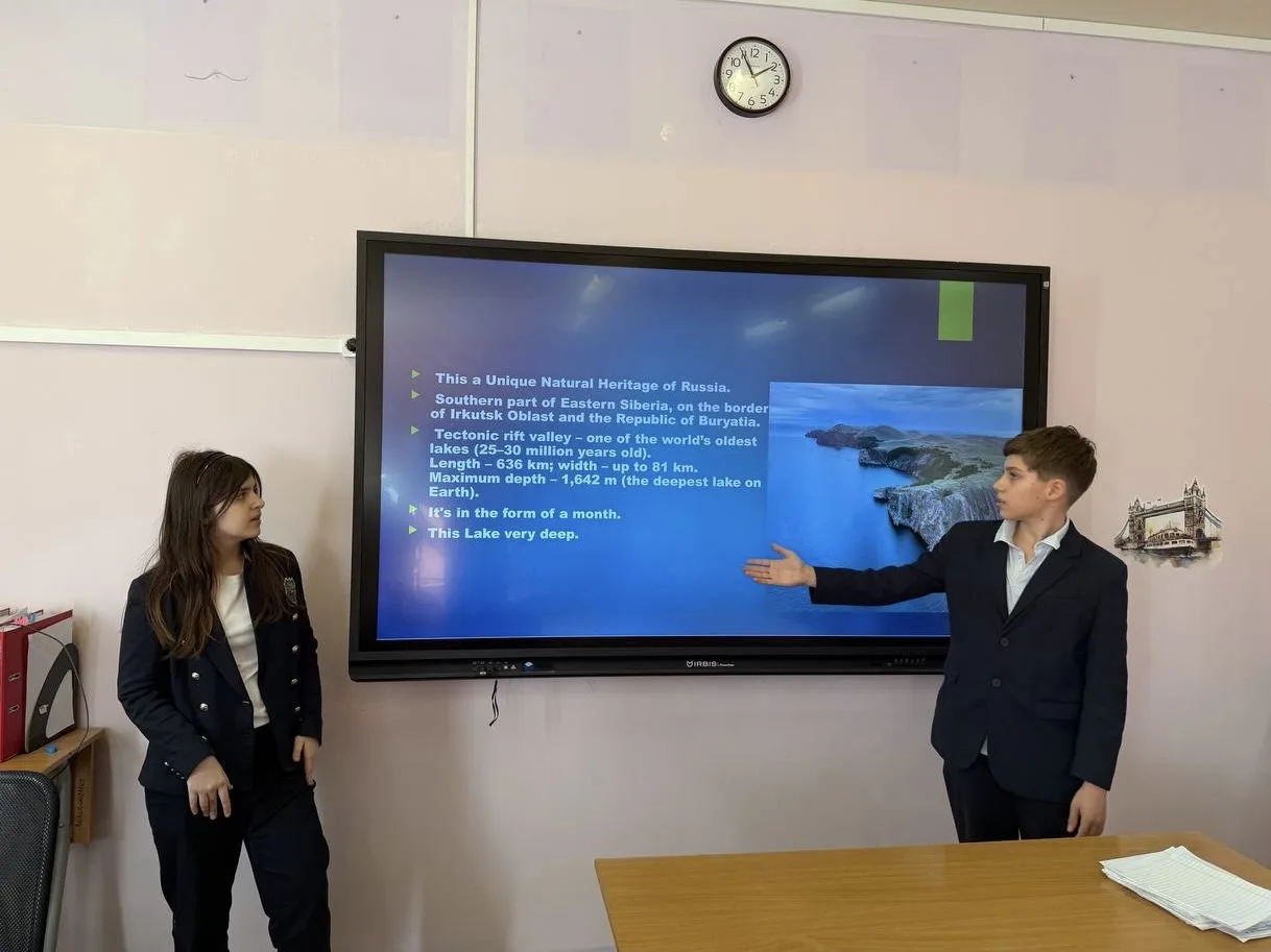 🗺️ Неделя иностранных языков в 6 «А»: путешествие по культурным сокровищам России  В рамках предметн