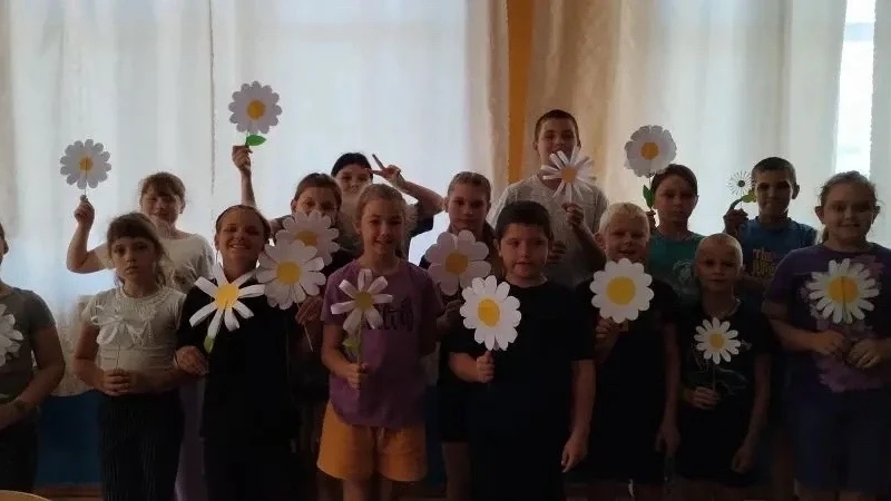 В нашем лагере «Экоград"»  прошёл особенный день, посвящённый самому важному — семье! 
    Семья — э