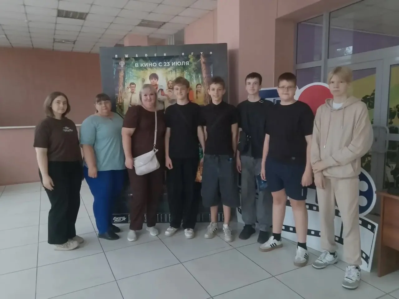 Приглушенный свет, внезапные звуки и замирание сердца от каждого шороха....😱