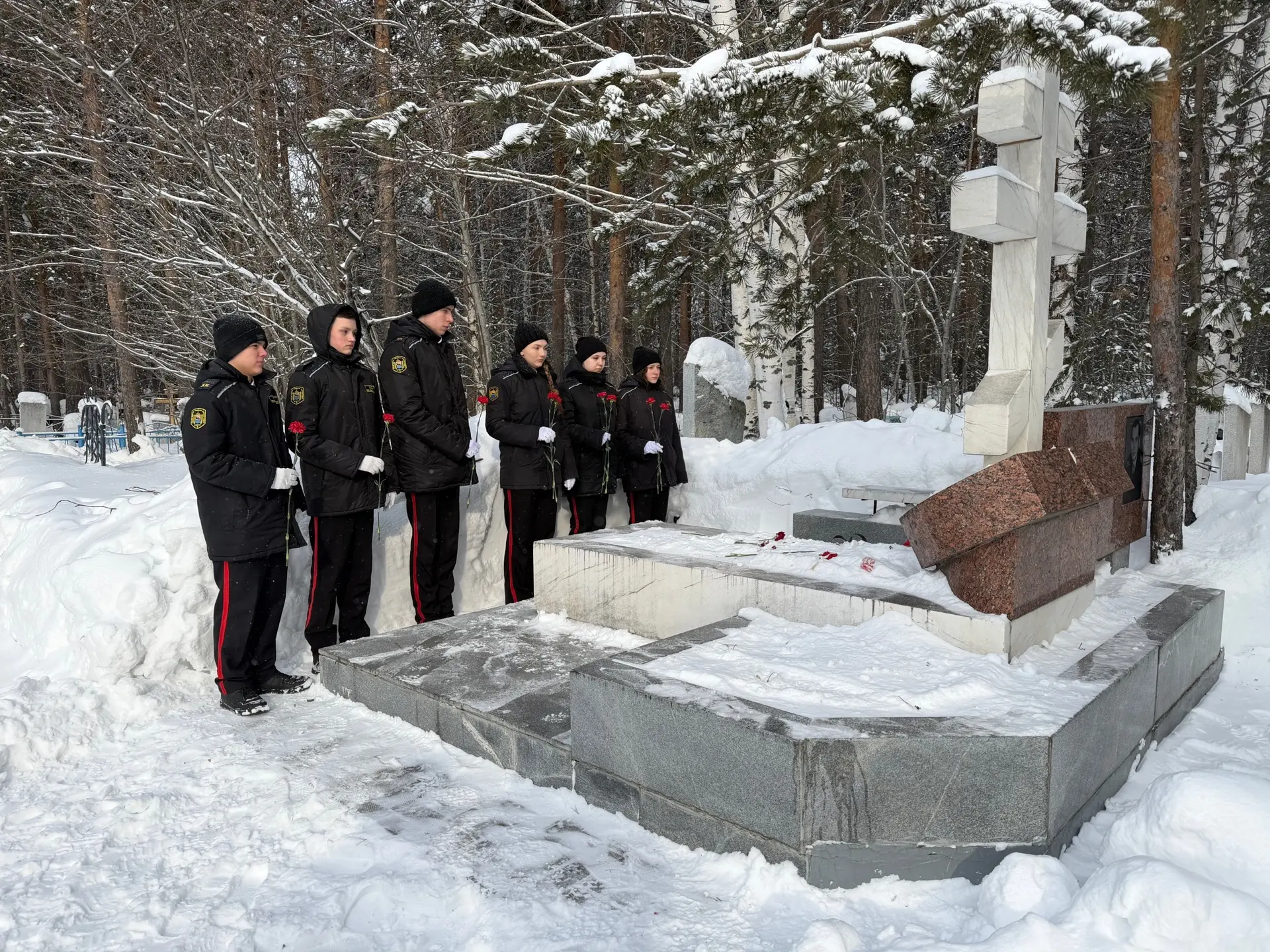 📆 9 марта, — День памяти Василия Ивановича Хисматулина. 🕯  В этот день члены семьи, сотрудники полиц