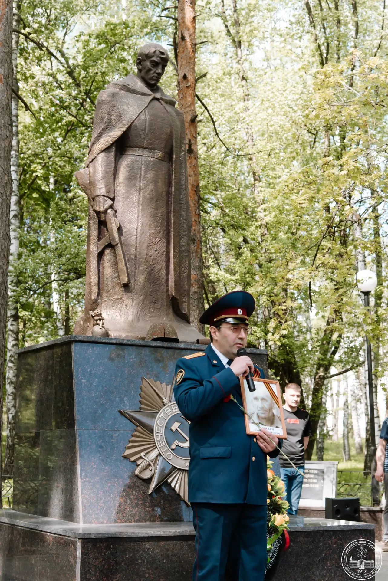 Михаил Вольский принял участие в митинге и акции «Бессмертный полк»  🏢В Воронежском государственном 